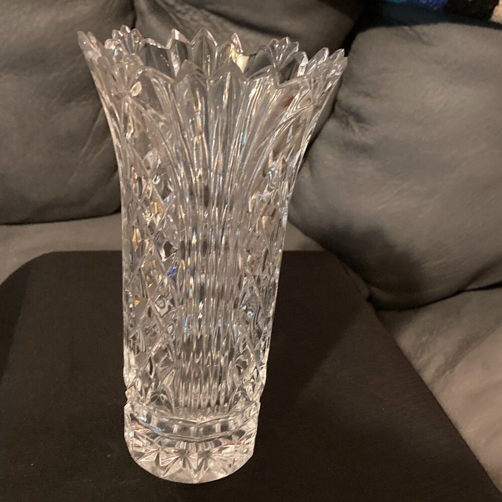 VTG 2001 MERIDIAN 7" Cut Crystal Vase w/Cross Cuts-CRYSTAL CLEAR IND/POLAND-EUC